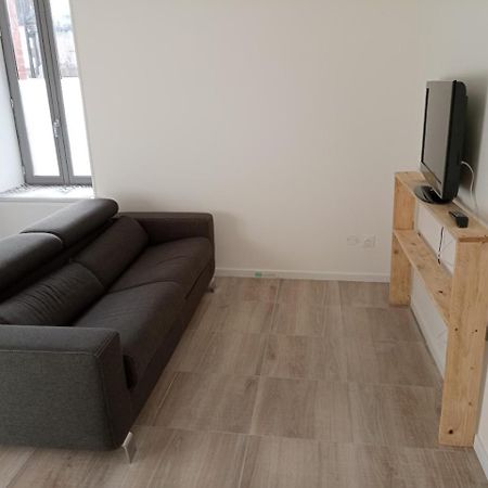 Appart Proche Toutes Commodites Souvigny Luaran gambar
