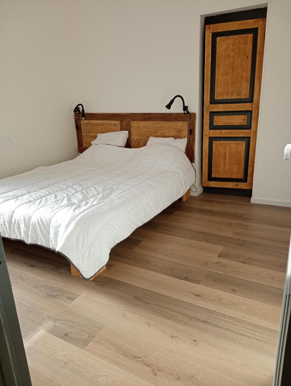 Appart Proche Toutes Commodites Souvigny Luaran gambar